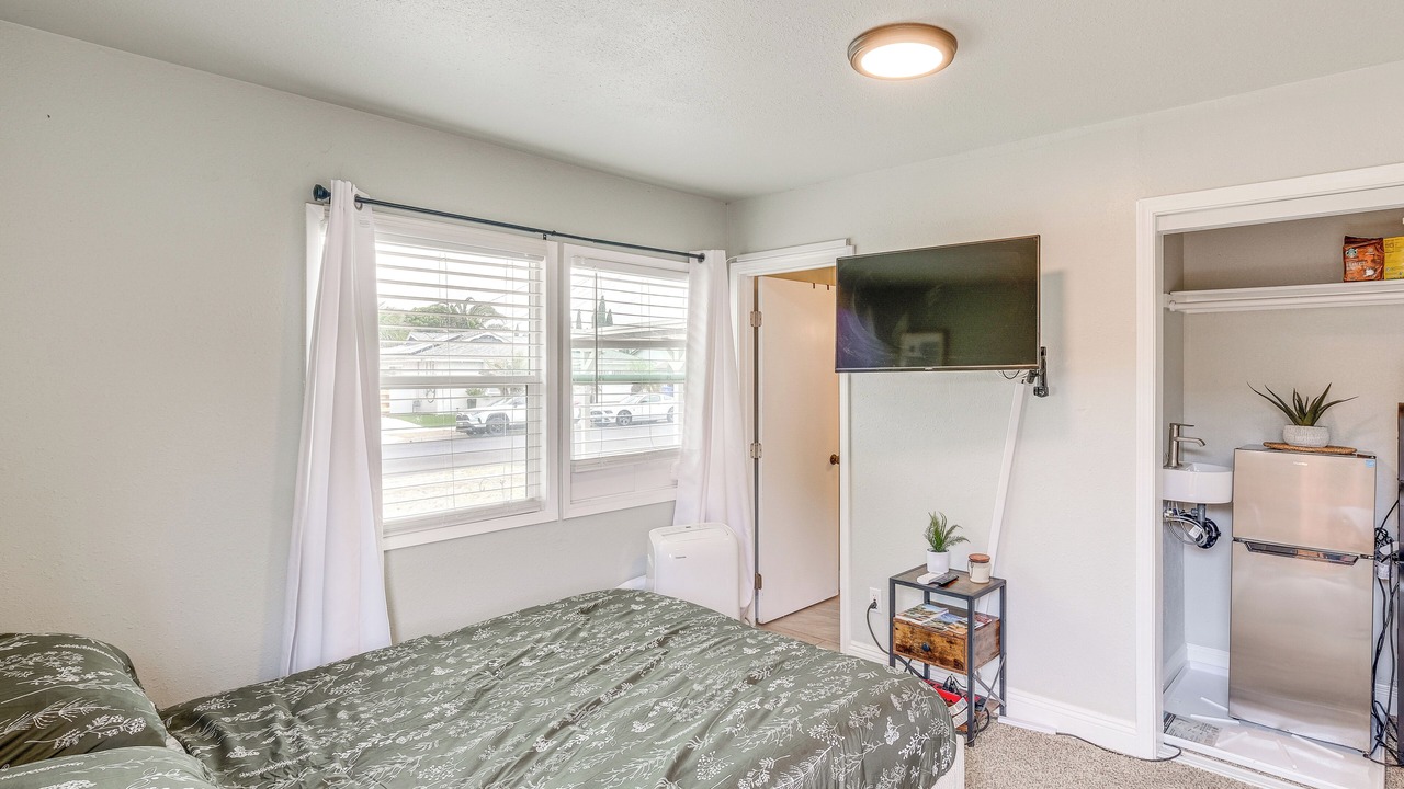 Photo of Bedroom in North Clairemont