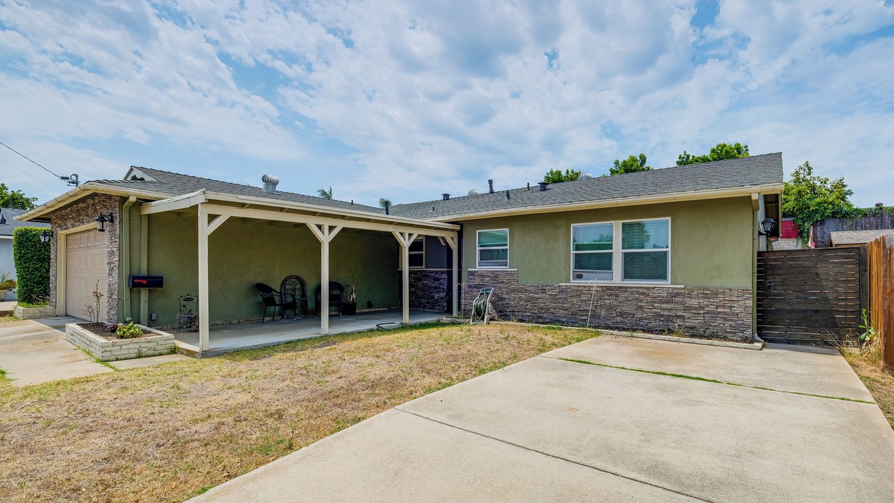 Photo of Outdoor in North Clairemont