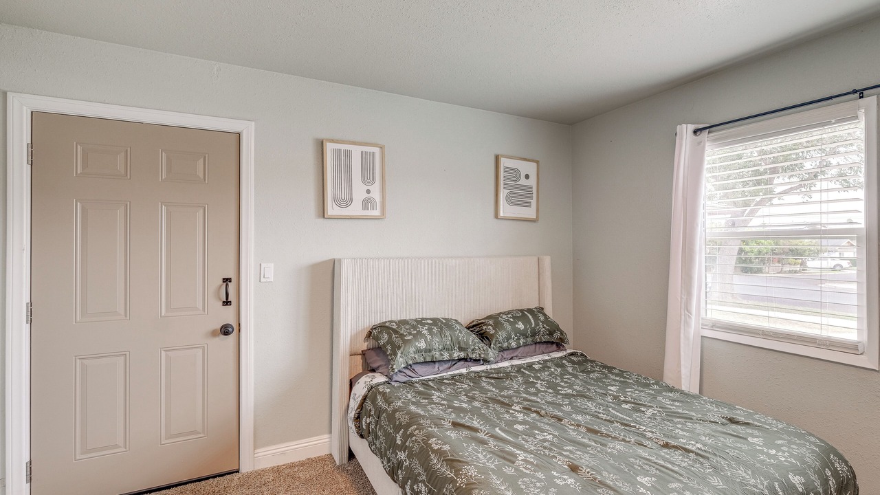 Photo of Bedroom in North Clairemont