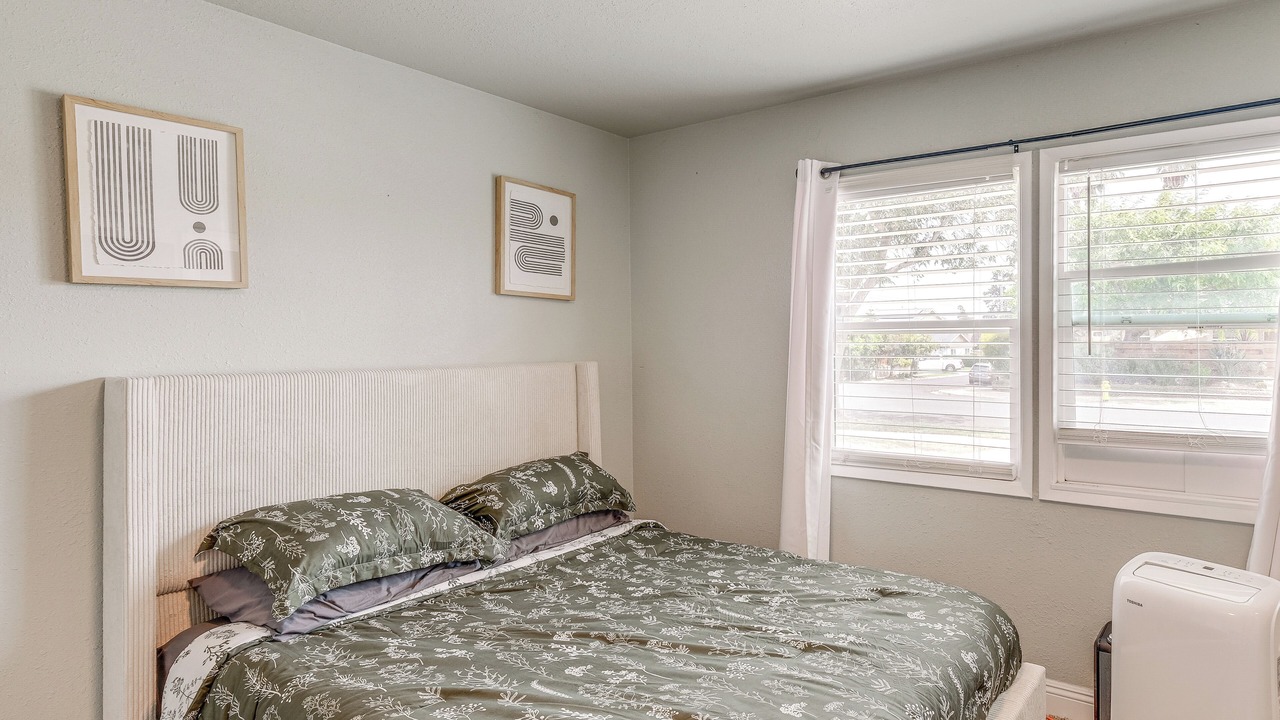 Photo of Bedroom in North Clairemont