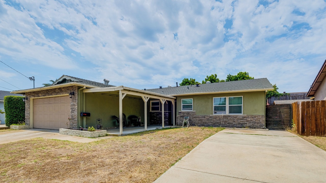 Photo of Outdoor in North Clairemont