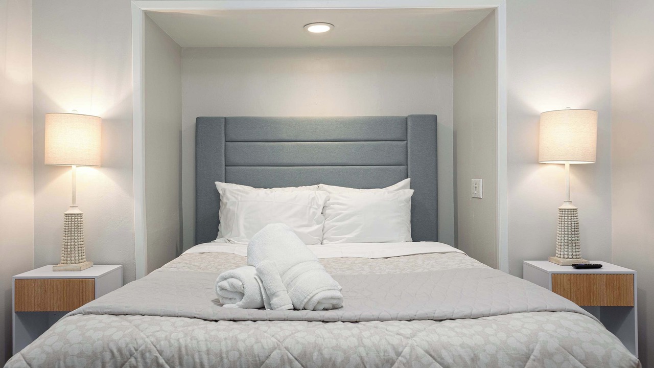Photo of Bedroom in Allied Gardens