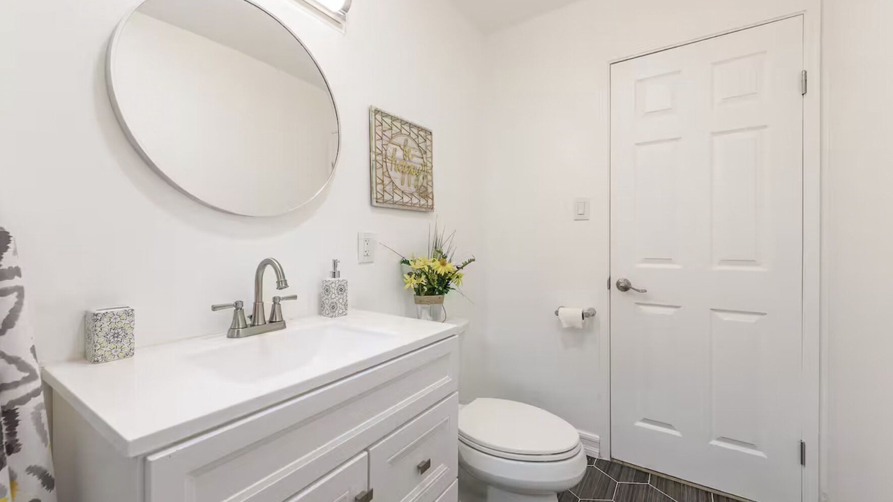 Photo of Bathroom in Mid-City