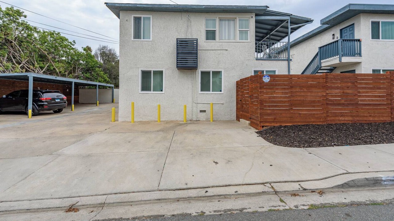 Photo of Outdoor in Mid-City