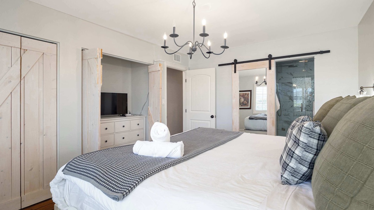 Photo of Bedroom in University City