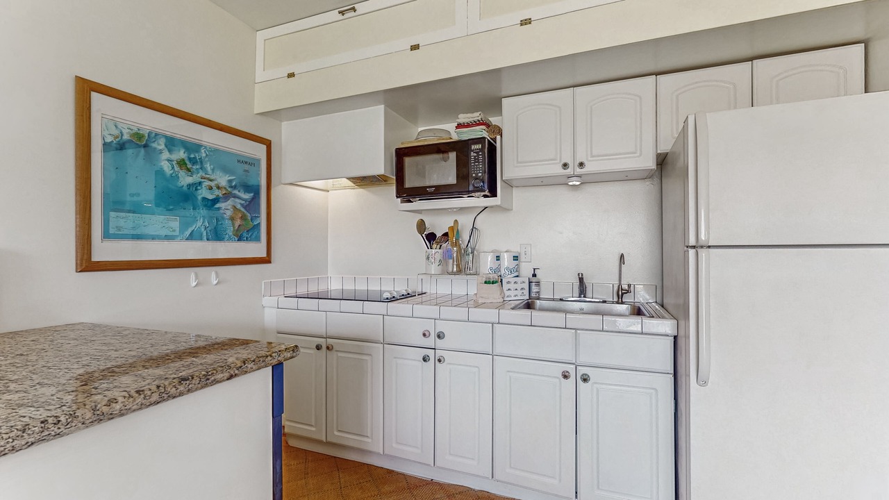 Photo of Kitchen in Maunaloa