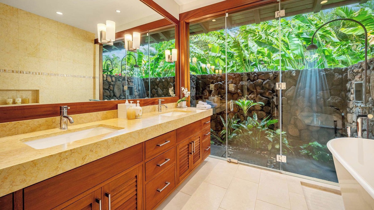 Photo of Bathroom in Kukuiula