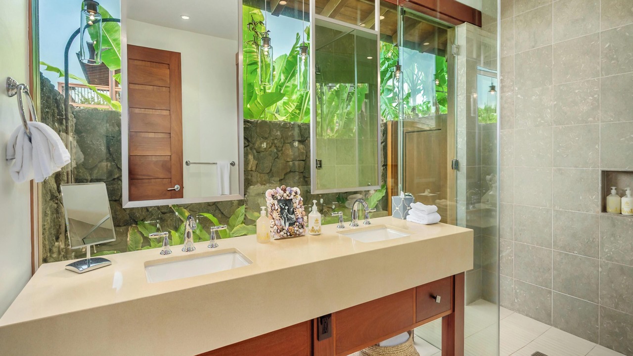 Photo of Bathroom in Kukuiula