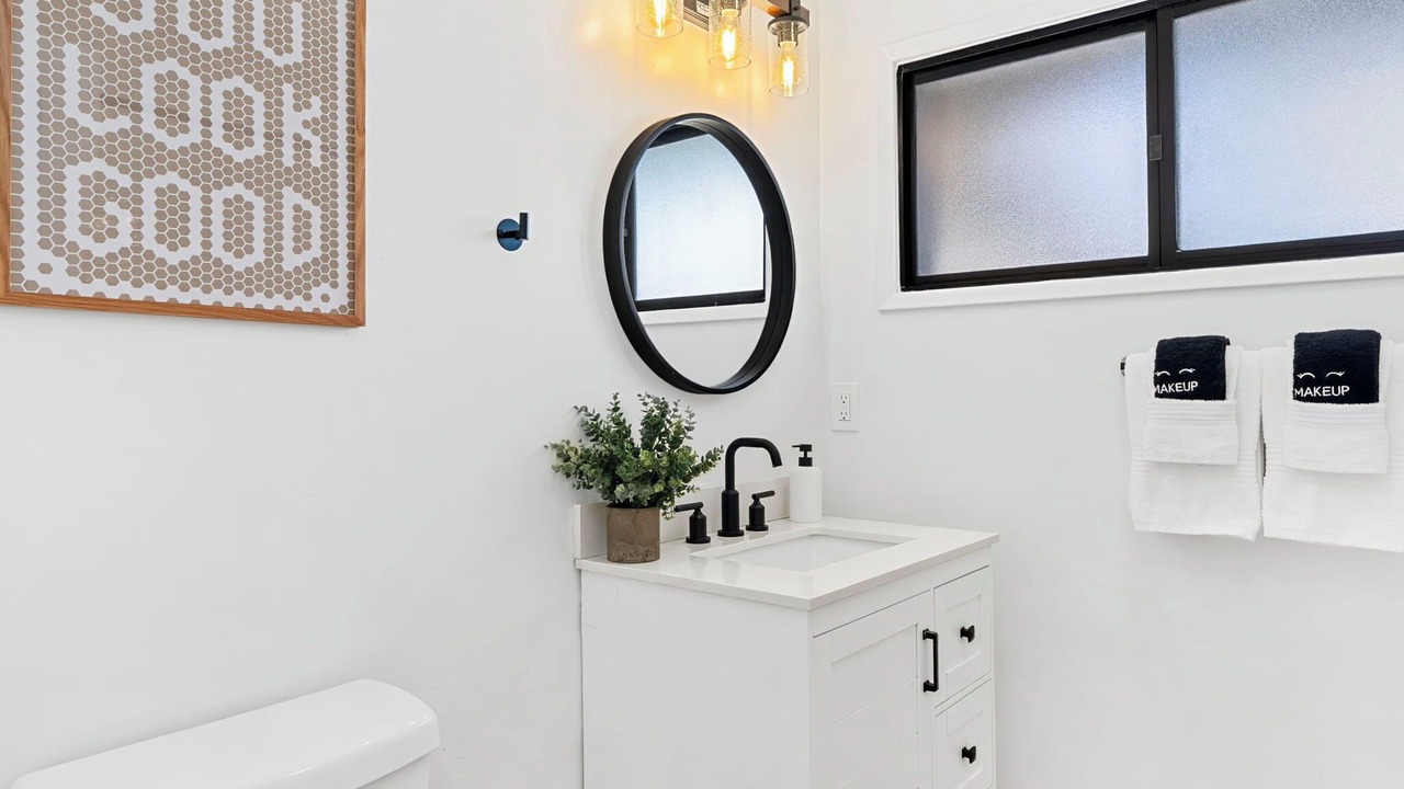 Photo of Bathroom in Allied Gardens
