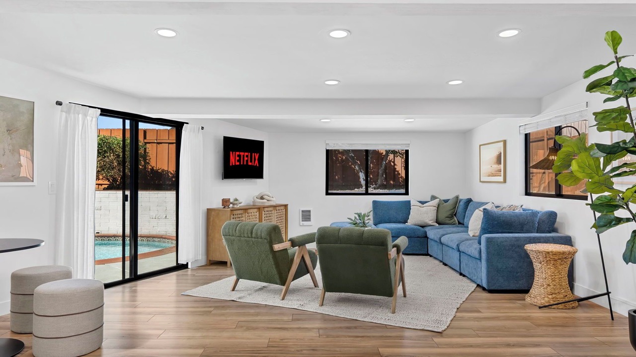 Photo of Livingroom in Allied Gardens