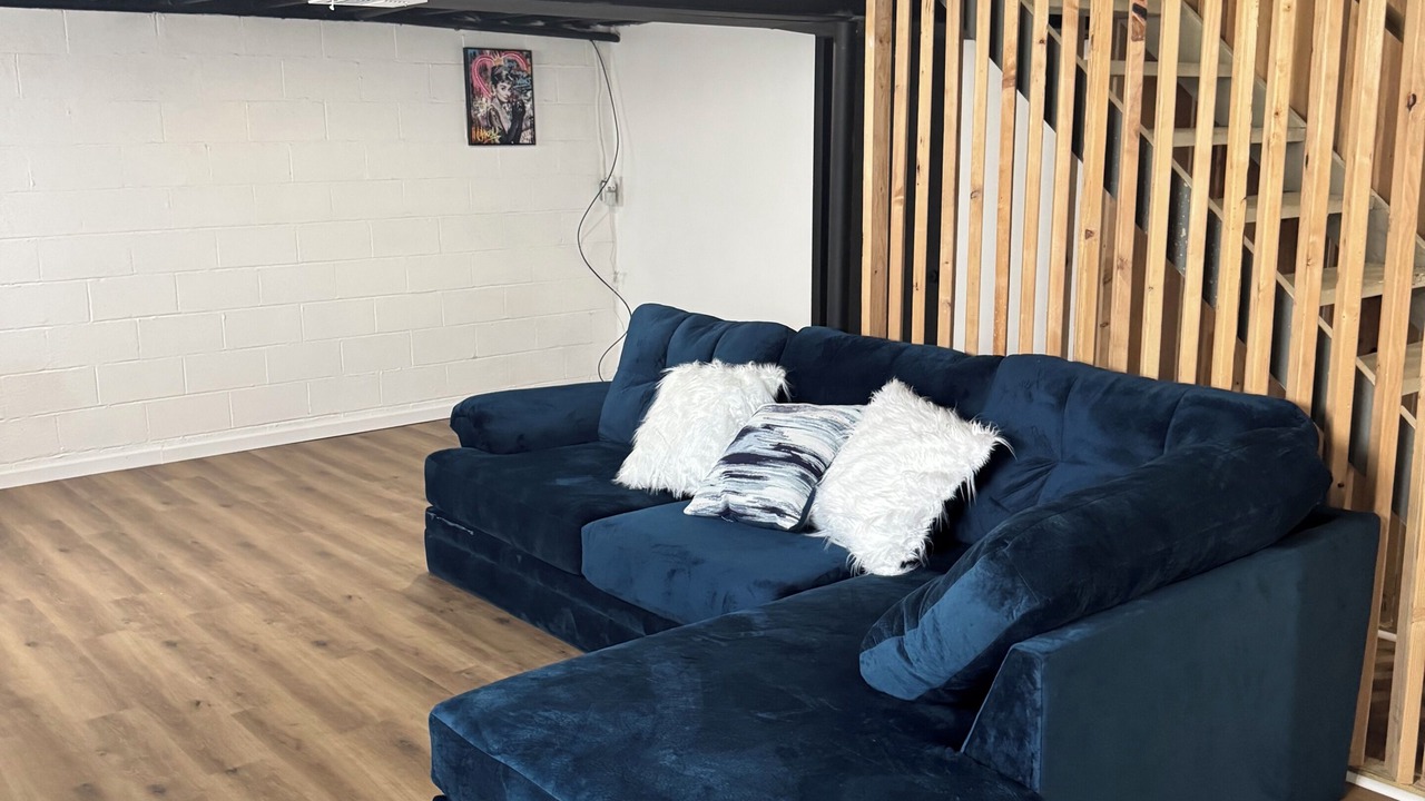 Photo of Livingroom in Penn Hills