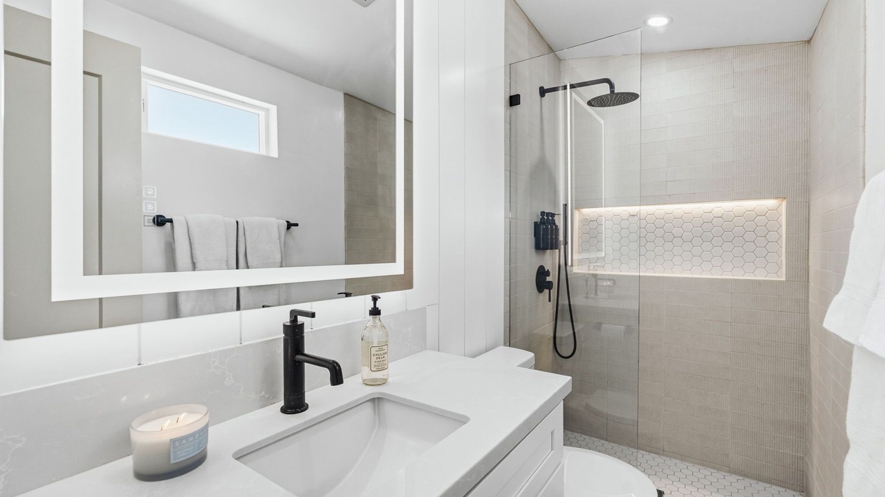 Photo of Bathroom in Serra Mesa