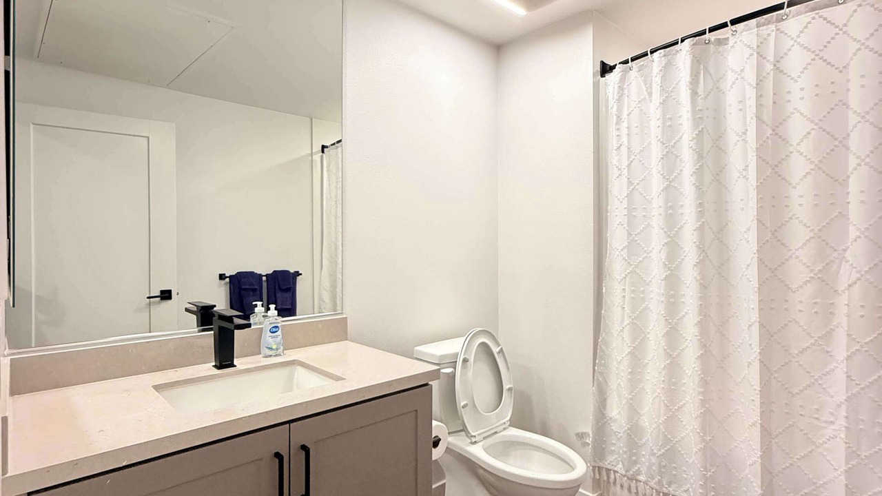 Photo of Bathroom in Mission Valley East