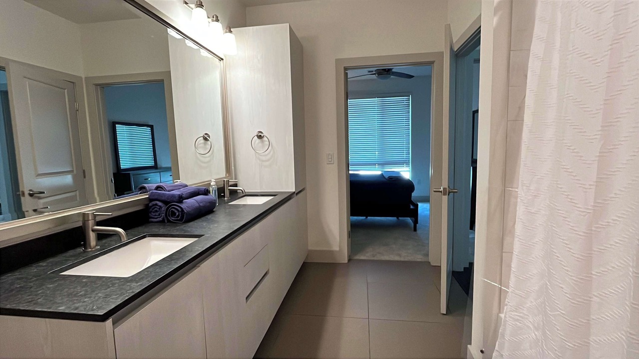 Photo of Bathroom in Mission Valley East
