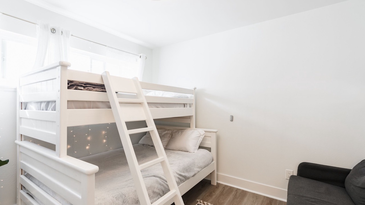 Photo of Bedroom in University City