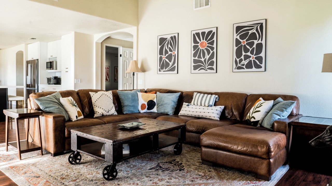 Photo of Livingroom in Spring Valley
