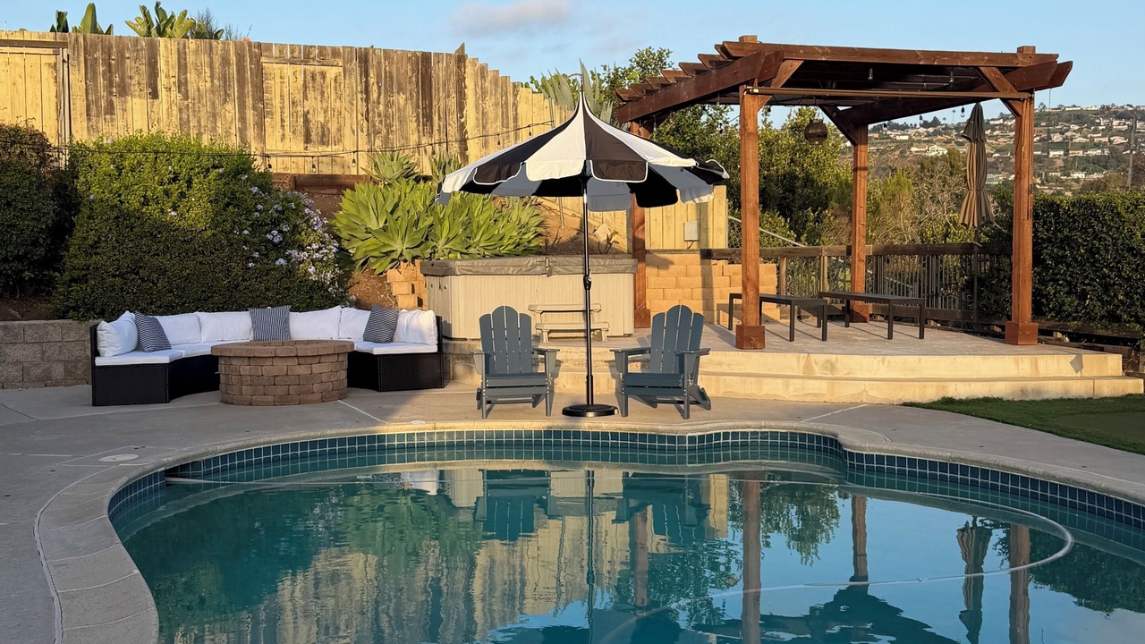 Photo of Outdoor in Allied Gardens