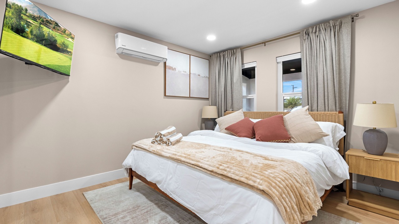 Photo of Bedroom in North Clairemont