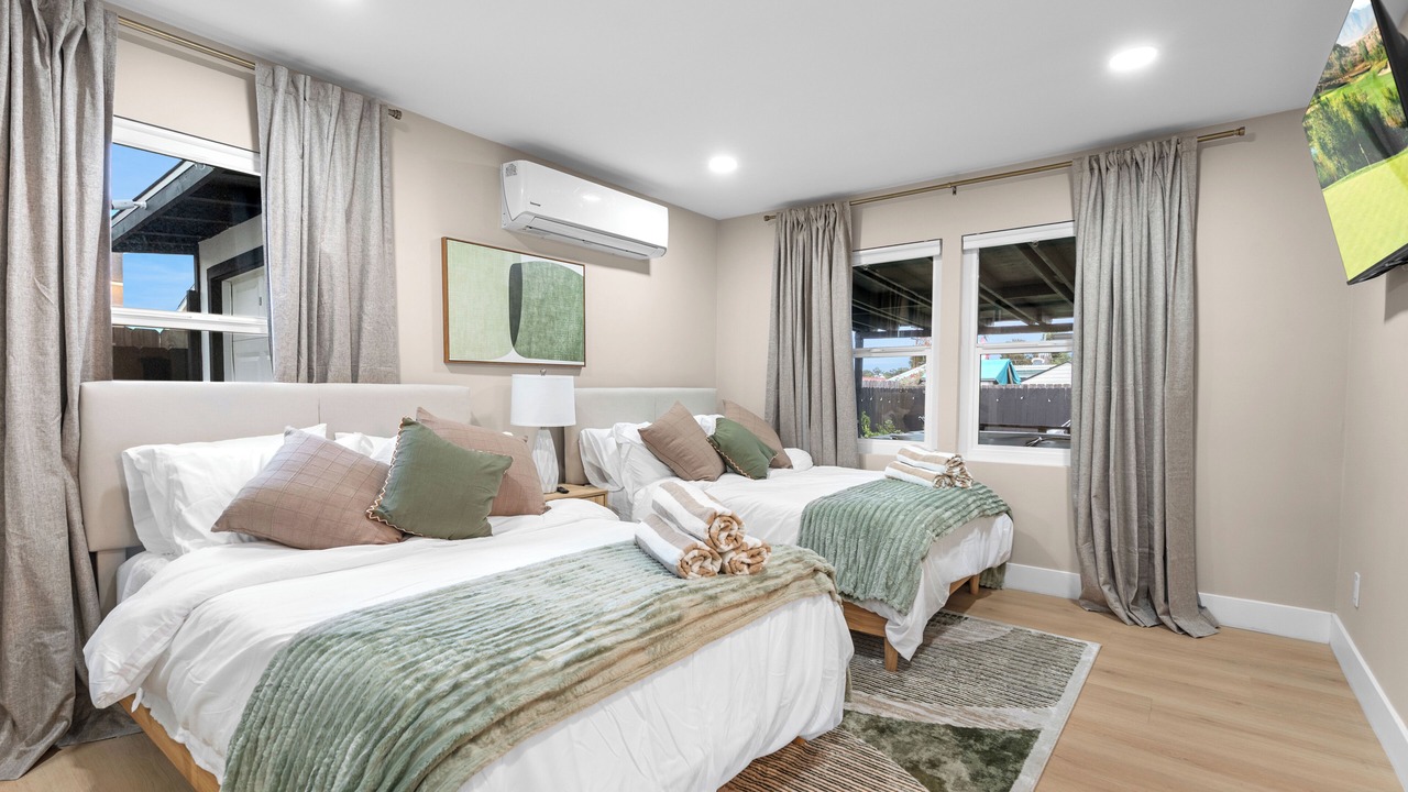 Photo of Bedroom in North Clairemont