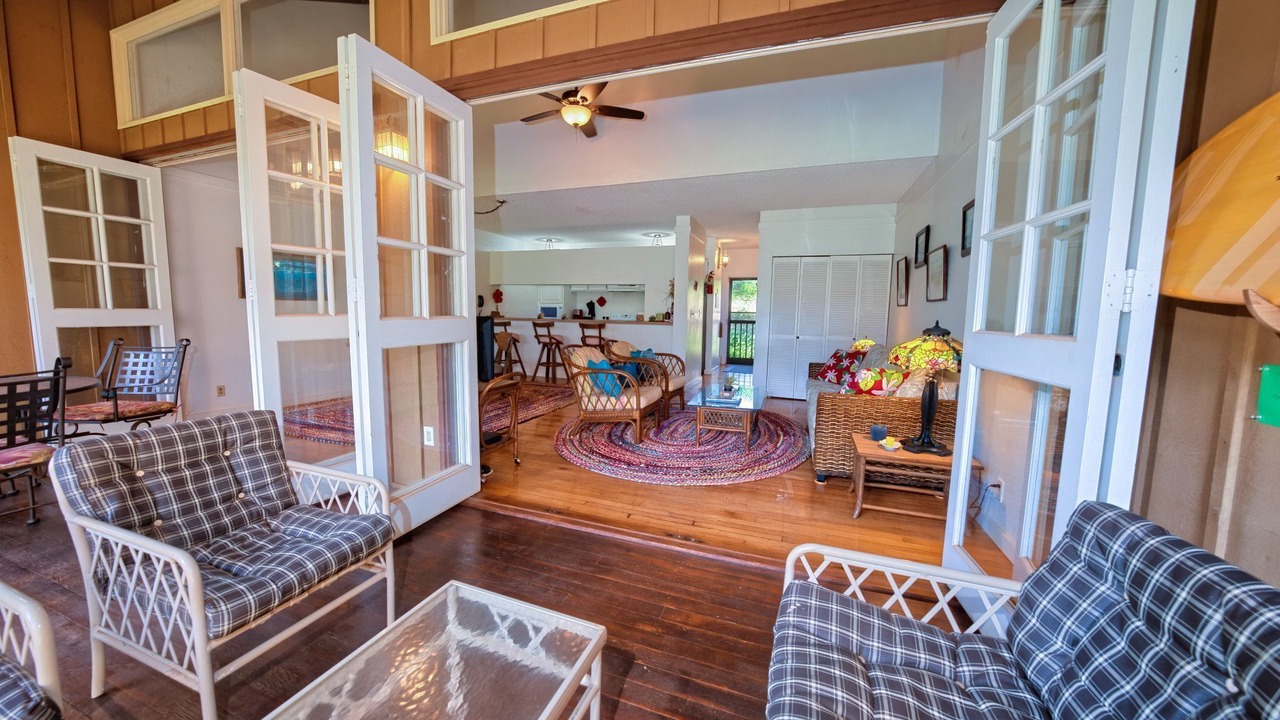 Photo of Livingroom in Maunaloa