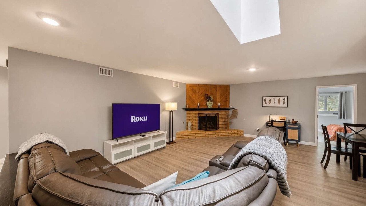 Photo of Livingroom in Spring Valley