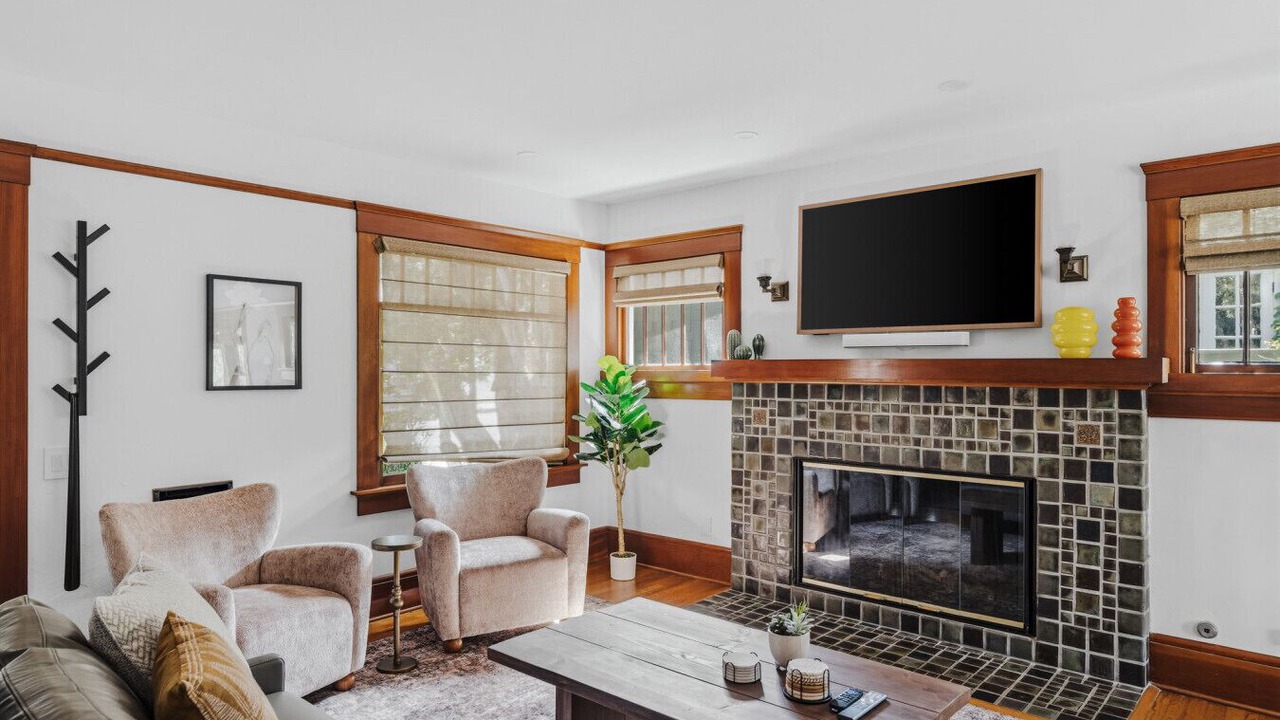 Photo of Bedroom in Mission Hills
