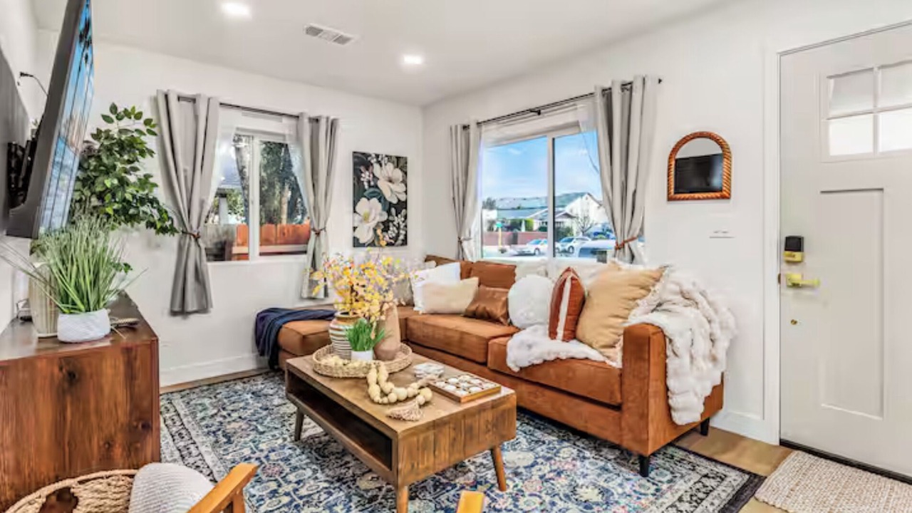 Photo of Livingroom in Normal Heights