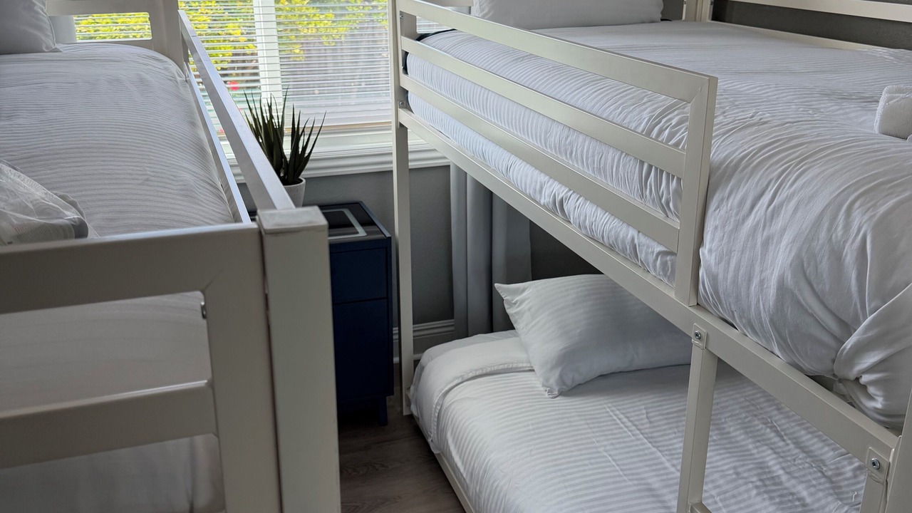 Photo of Bedroom in Tierrasanta