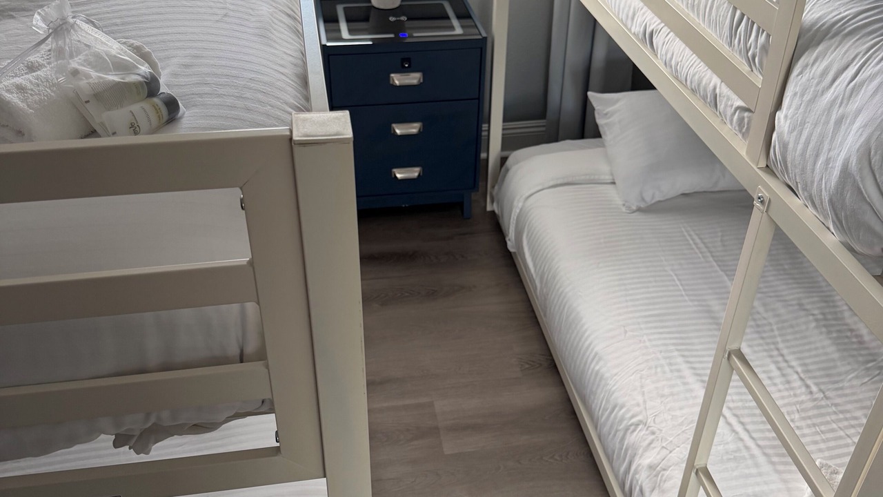 Photo of Bedroom in Tierrasanta