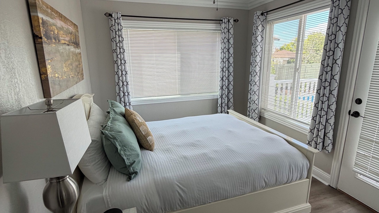 Photo of Bedroom in Tierrasanta