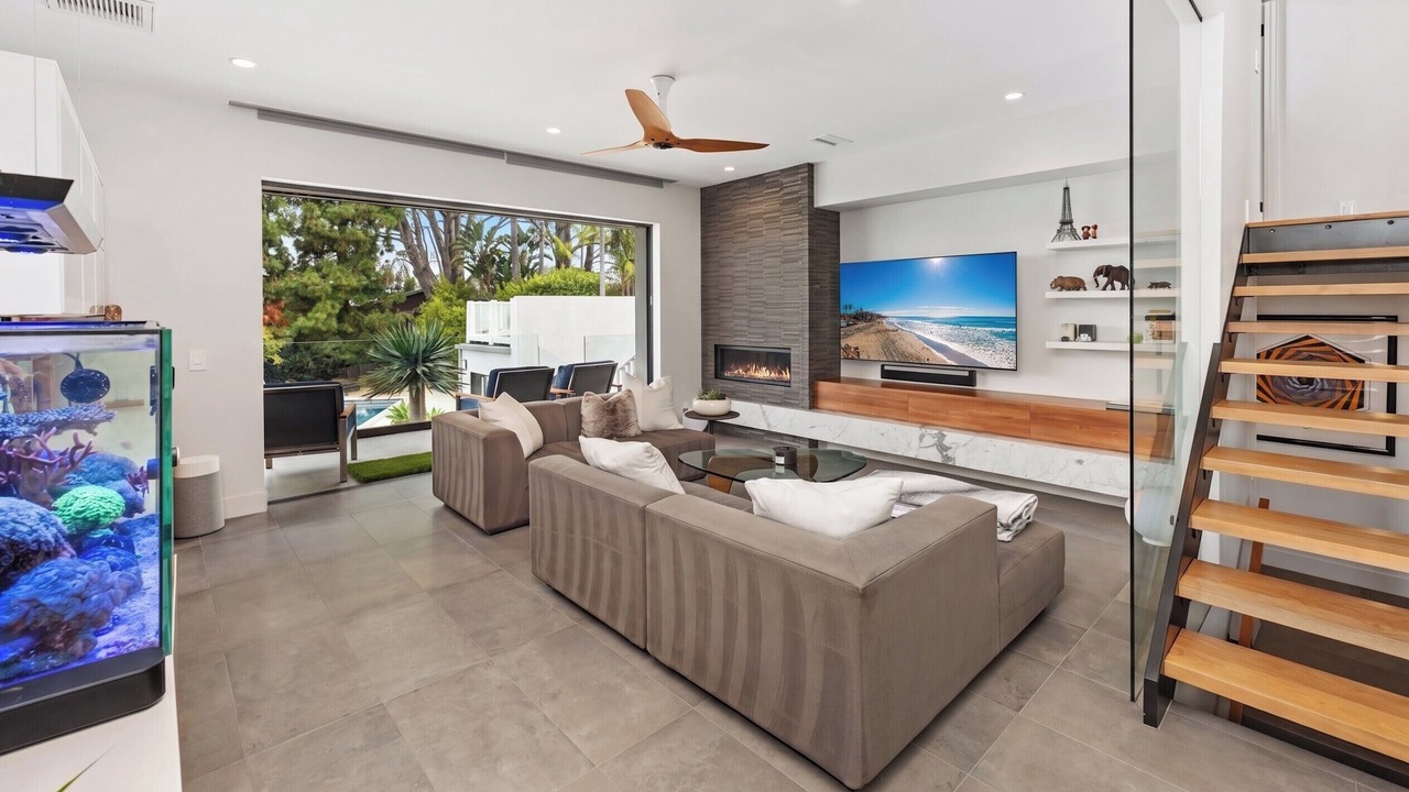 Photo of Livingroom in Del Mar Heights