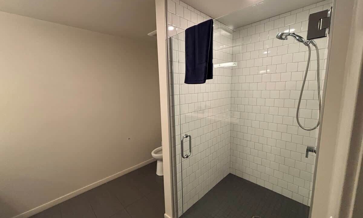 Photo of Bathroom in Pacific Terrace