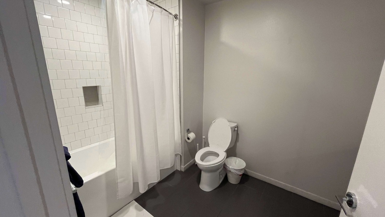 Photo of Bathroom in Pacific Terrace