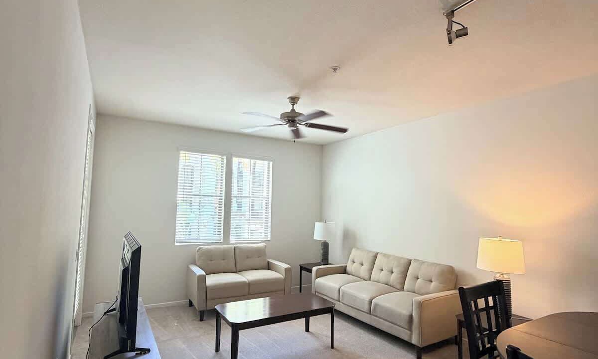 Photo of Livingroom in Mission Valley East