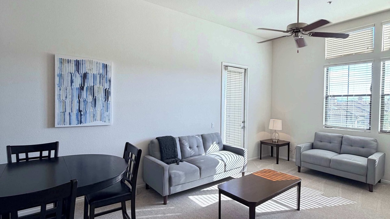 Photo of Livingroom in Mission Valley East