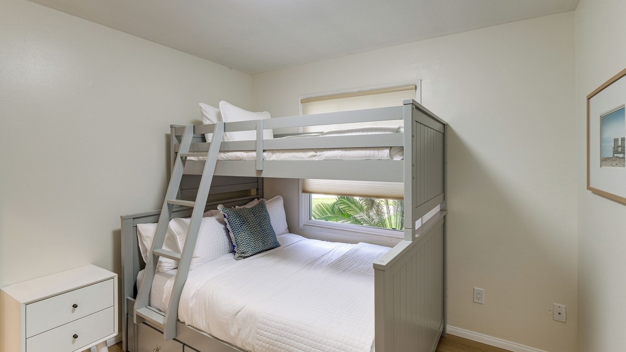 Photo of Bedroom in Clairemont