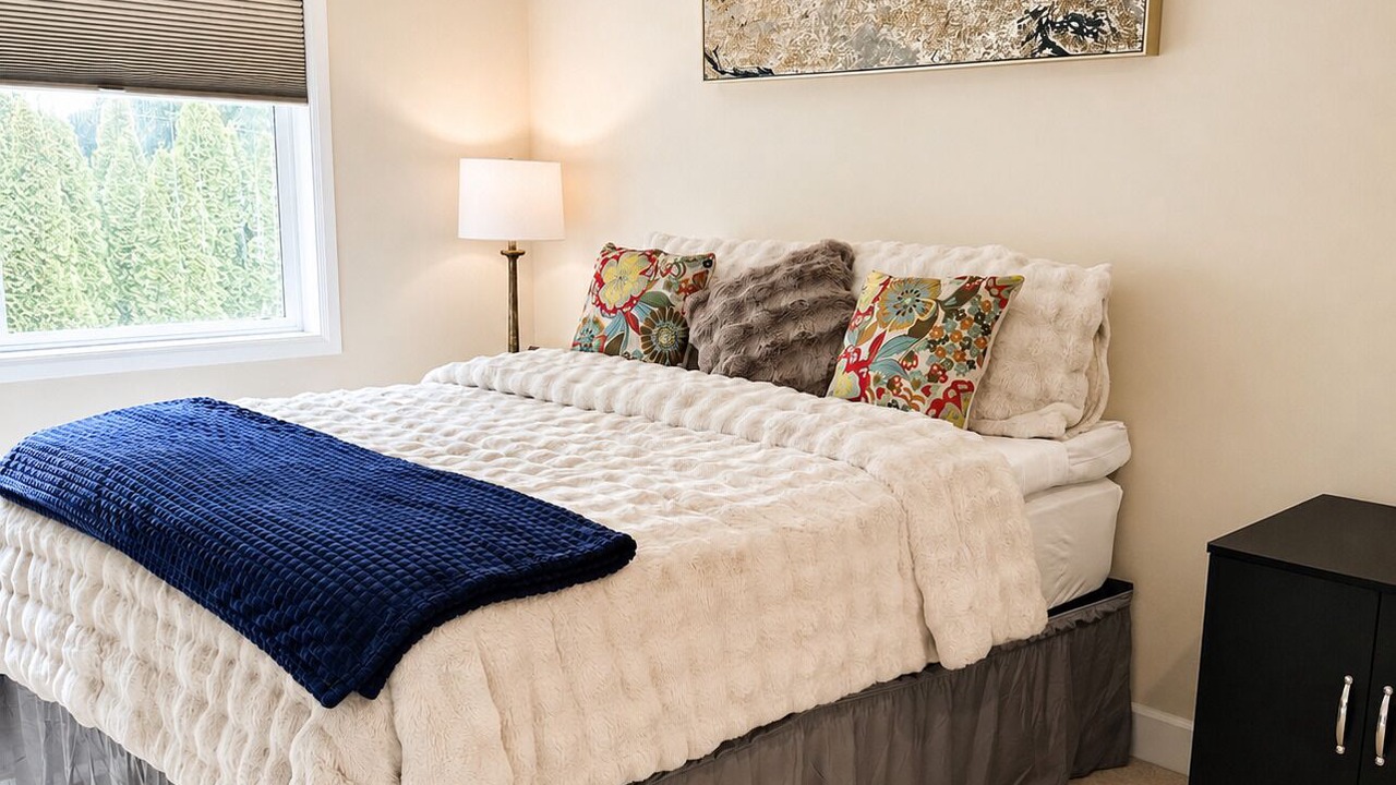 Photo of Bedroom in North Creek
