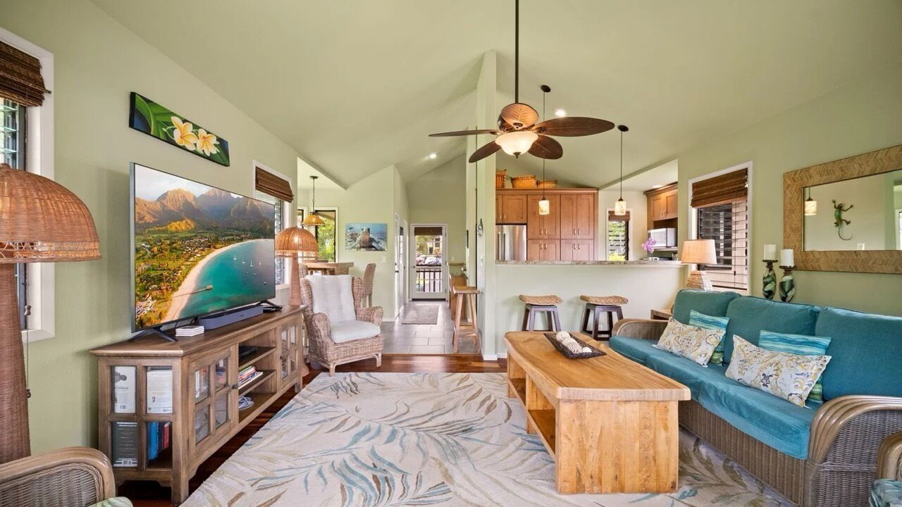 Photo of Livingroom in Princeville