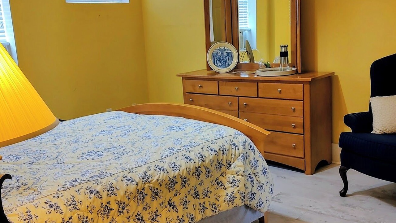Photo of Bedroom in Cowan