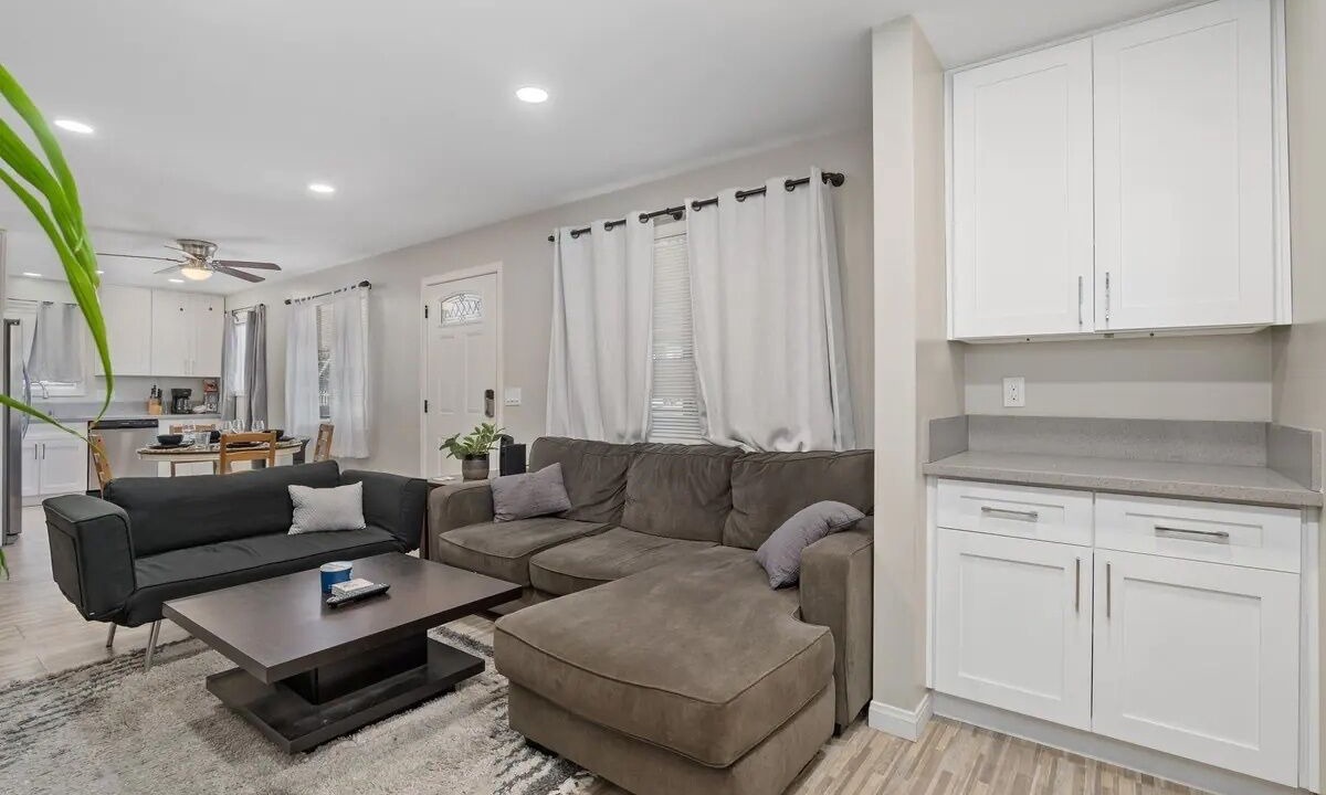 Photo of Livingroom in Linda Vista