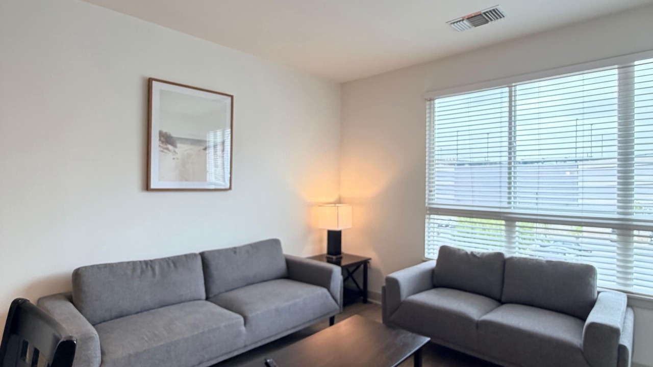 Photo of Livingroom in Mission Valley East