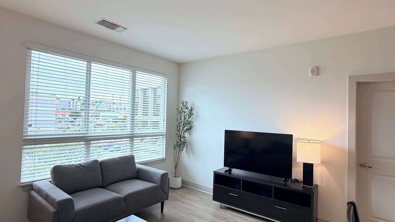 Photo of Livingroom in Mission Valley East