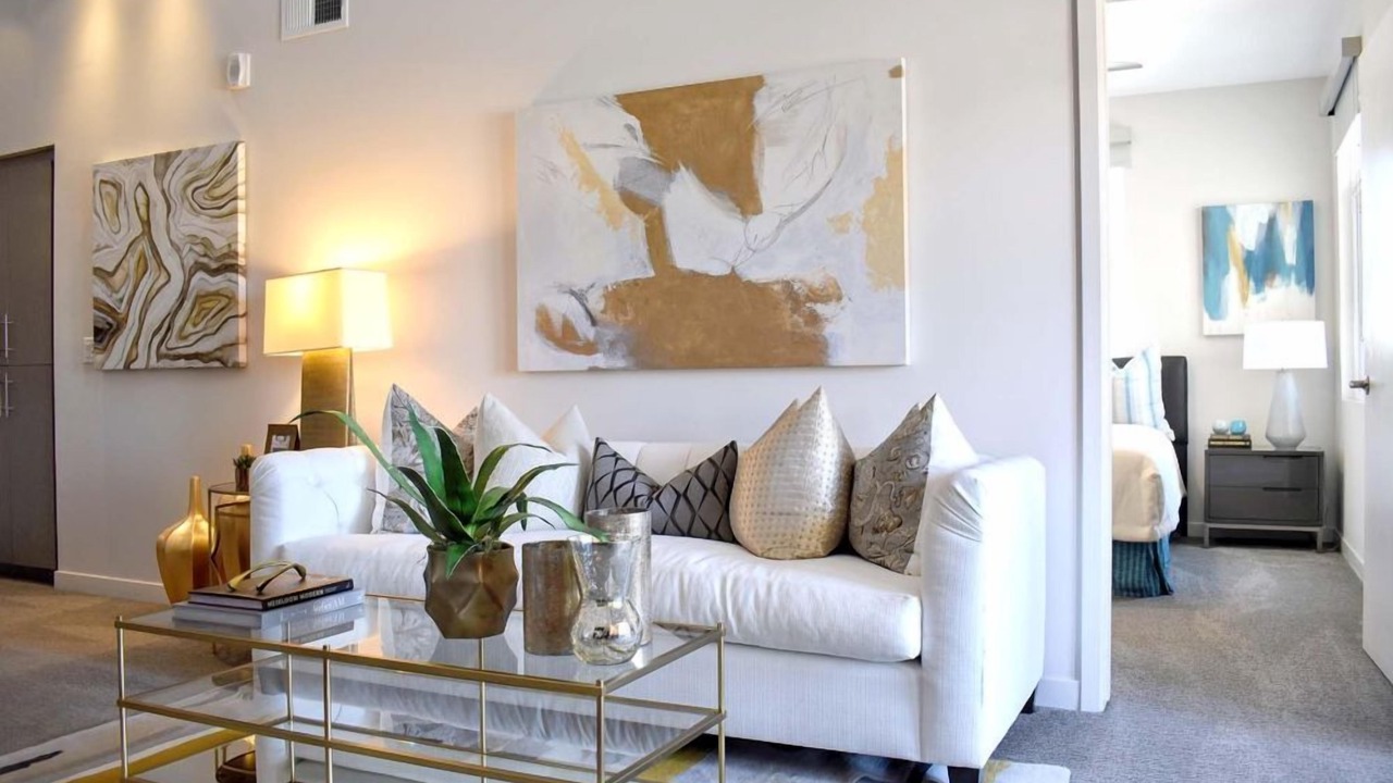 Photo of Livingroom in University City