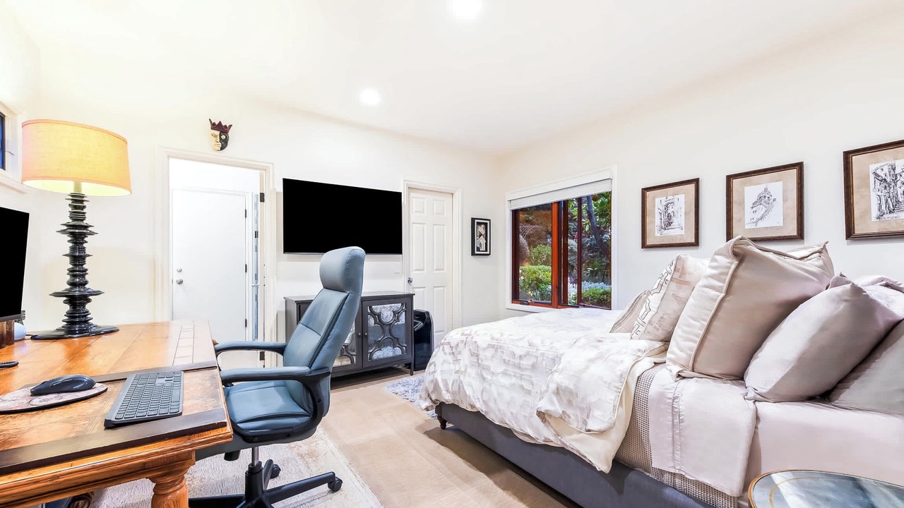 Photo of Bedroom in Beach Barber Tract