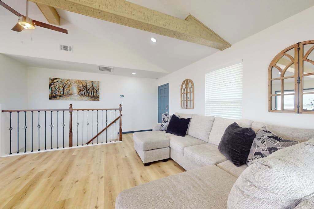 Photo of Livingroom in Barrett