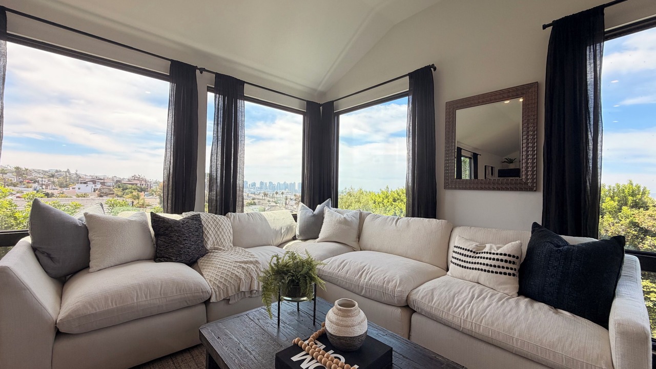 Photo of Livingroom in Mission Hills