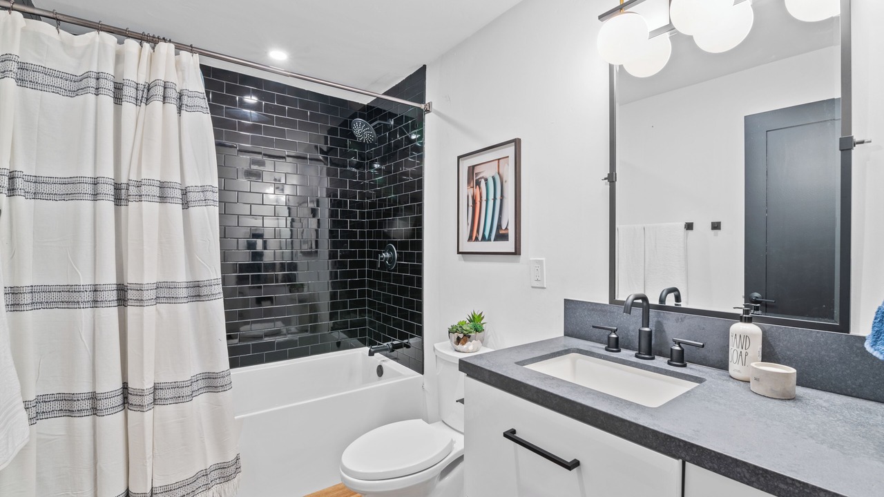 Photo of Bathroom in Mission Hills