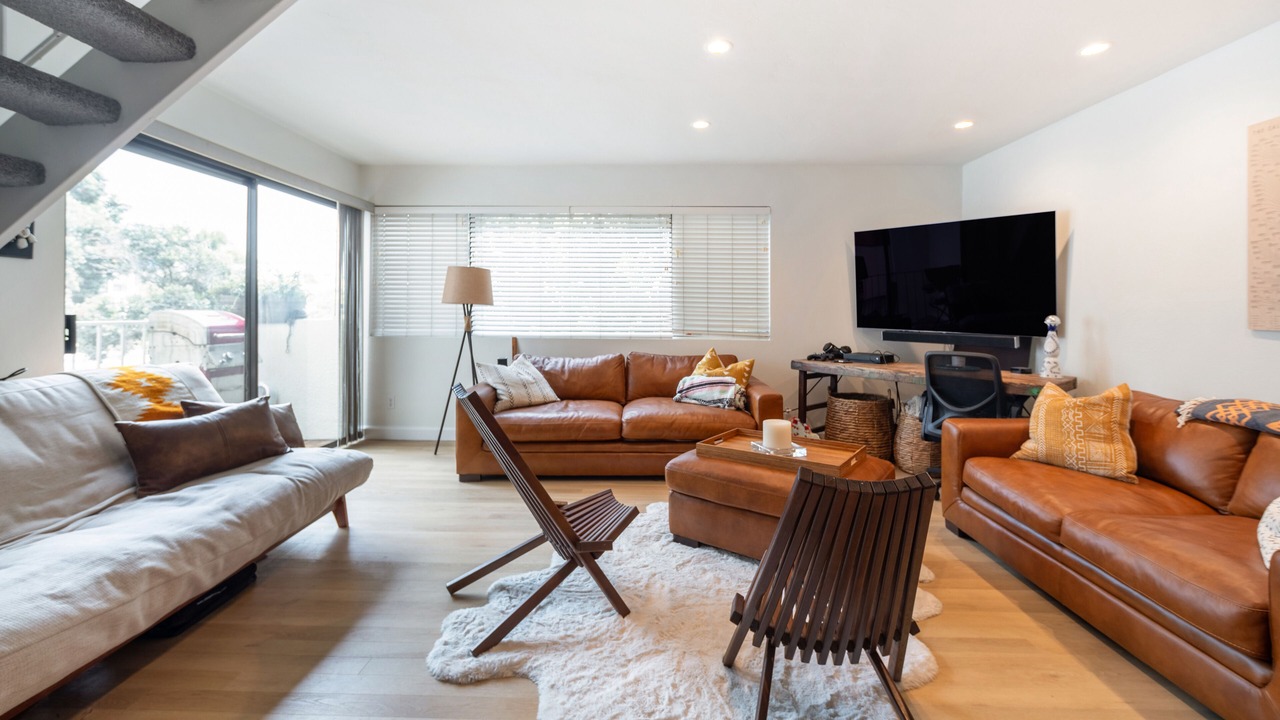 Photo of Livingroom in Crown Point