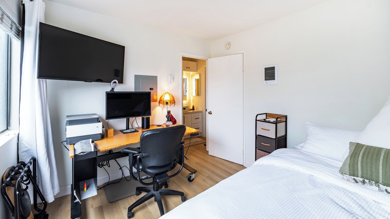Photo of Bedroom in Crown Point