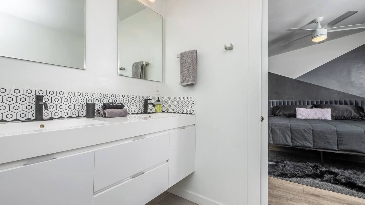 Photo of Bedroom in Serra Mesa